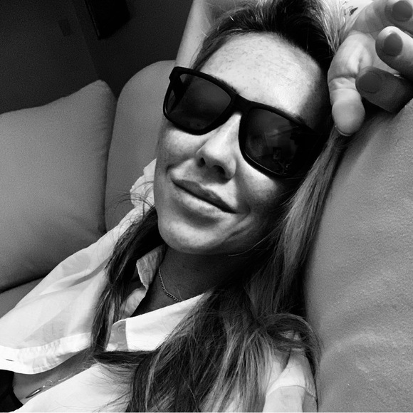 Meet your Posher, Sara - Picture 4 of 4